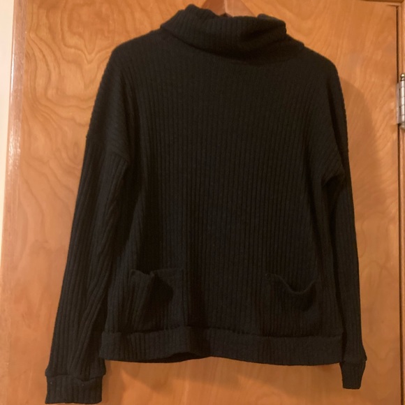 Black turtleneck sweater, size M - Picture 2 of 8